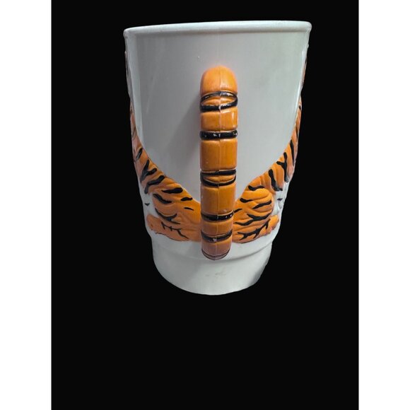 Ringling Bros. & Barnum & Bailey Circus Tiger Mug 1988 Collectible 3-D 3D - Picture 2 of 8